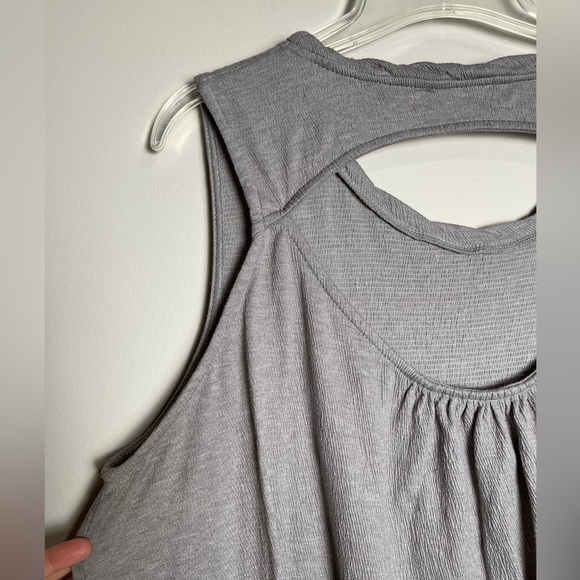 Umgee Women's Keyhole Tank - Picture 7 of 10